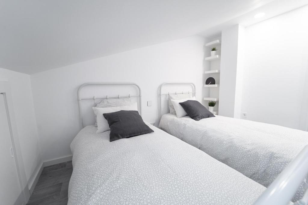 Buhardilla Comillas Beach En Primera Linea De Playa, Wifi, Netflix Extérieur photo